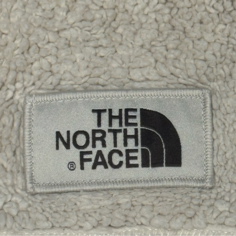 The North Face Campshire Sherpa Fleece Off-White Vest flaw - Picture 3 of 10